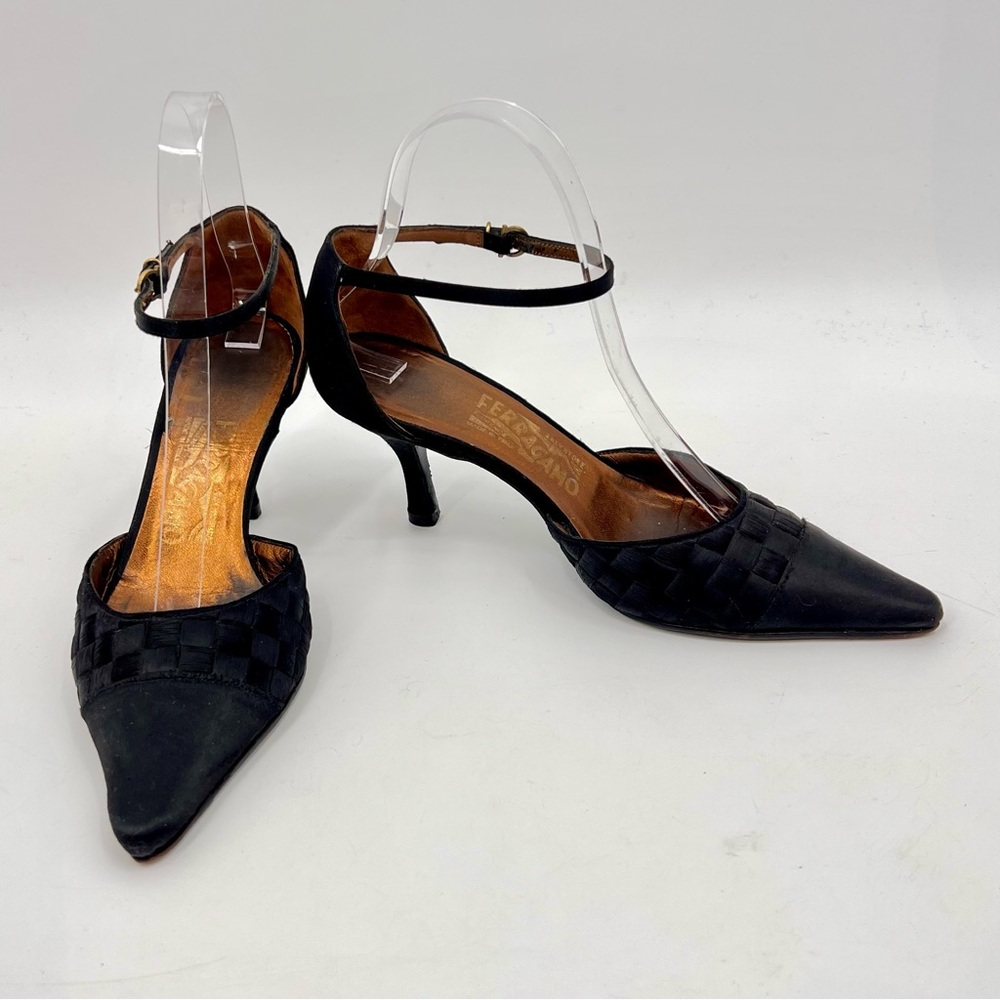 Salvatore Ferragamo pointed toe kitten heels Black‎ satin 6B